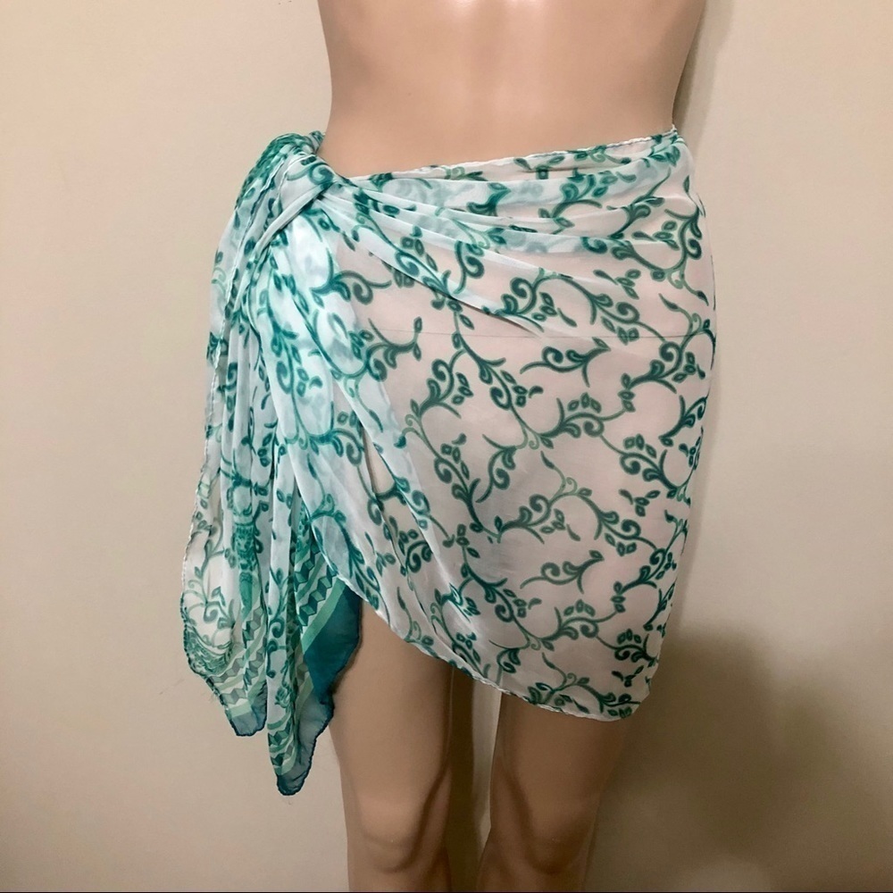 Tropical Sarong Beach Wrap - Picture 6 of 10